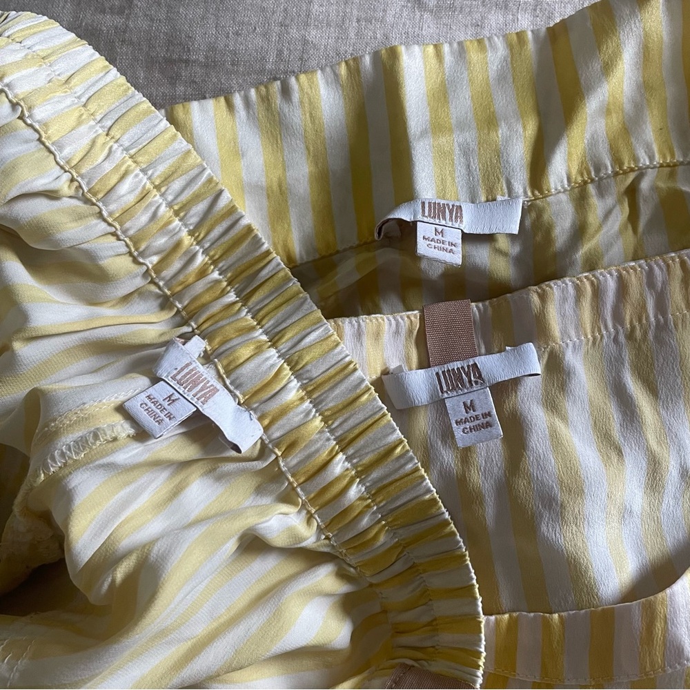 Bundle! Lunya Washable Silk High Rise Pant, Crop blouse and T-shirt - Picture 5 of 8